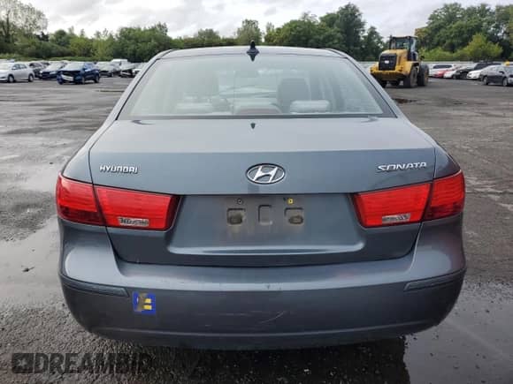 2010 Hyundai Sonata GLS with VIN 5NPET4AC4AH628693, listed as a Copart auction lot 69781655 with Not provided miles and Salvage title. Bid and sale history available at DreamBid. Image 6.