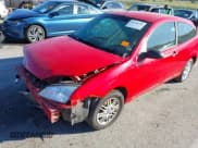 ✅ 2007 Ford Focus S • VIN: 1FAFP31N37W160288 • Lot: 43496552. Wystawiony na IAAI z przebiegiem 52 678 mil. Bezpłatny archiwum sprzedaży aukcyjnych z USA i szczegółowy raport historii pojazdu na DreamBid. Zdjęcie 20.