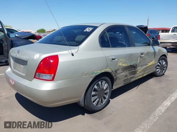 ✅ 2003 Hyundai Elantra GLS • VIN: KMHDN45D43U583025 • Lot: 42105683. Wystawiony na IAAI z przebiegiem 209 463 mil. Bezpłatny archiwum sprzedaży aukcyjnych z USA i szczegółowy raport historii pojazdu na DreamBid. Zdjęcie 4.