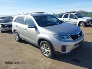✅ 2015 Kia Sorento LX • VIN: 5XYKTDA72FG649501 • Lot: 43397141. Listed on IAAI with 150,905 mi. Free auction sales archive from the USA and detailed vehicle history report at DreamBid. Image 1.