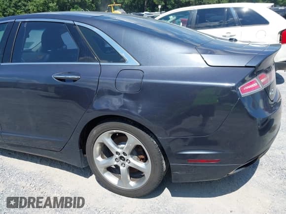 ✅ 2013 Lincoln MKZ • VIN: 3LN6L2J92DR828546 • Лот: 42836249. Опубликован ранее на IAAI с пробегом 177 618 миль. Бесплатный доступ к архиву аукционных продаж из США и подробный отчёт об истории автомобиля на DreamBid. Изображение 13.