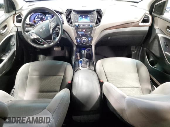 ✅ 2018 Hyundai Santa Fe 2.4L • VIN: 5NMZTDLB3JH094668 • Лот: 65785084. Опубликован ранее на Copart с пробегом 71 472 миль. Бесплатный доступ к архиву аукционных продаж из США и подробный отчёт об истории автомобиля на DreamBid. Изображение 8.