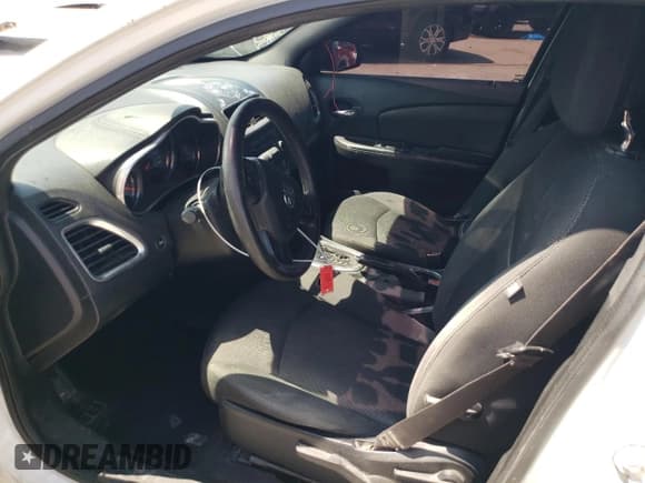 ✅ 2013 Dodge Avenger SE V6 • VIN: 1C3CDZAG7DN750025 • Lot: 68623944. Wystawiony na Copart z przebiegiem 207 512 mil. Bezpłatny archiwum sprzedaży aukcyjnych z USA i szczegółowy raport historii pojazdu na DreamBid. Zdjęcie 7.