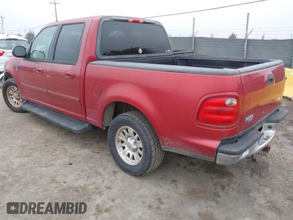 ✅ 2002 Ford F-150 XLT • VIN: 1FTRW07L12KC05548 • Lot: 43756807. Listed on IAAI with 124,627 mi. Free auction sales archive from the USA and detailed vehicle history report at DreamBid. Image 3.