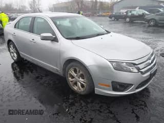 ✅ 2012 Ford Fusion SE • VIN: 3FAHP0HA3CR161951 • Lot: 43584592. Wystawiony na IAAI z przebiegiem 189 367 mil. Bezpłatny archiwum sprzedaży aukcyjnych z USA i szczegółowy raport historii pojazdu na DreamBid. Zdjęcie 1.