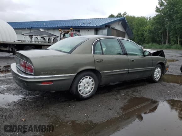 ✅ 1997 Buick Park Avenue • VIN: 1G4CW52K5V4635878 • Lot: 69780755. Listed on Copart with 94,098 mi. Free auction sales archive from the USA and detailed vehicle history report at DreamBid. Image 3.