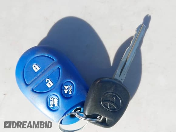 ✅ 2005 Toyota Sienna LE • VIN: 5TDBA23C95S036104 • Лот: 43379006. Опубликован ранее на IAAI с пробегом 183 771 миль. Бесплатный доступ к архиву аукционных продаж из США и подробный отчёт об истории автомобиля на DreamBid. Изображение 11.