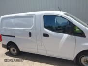 ✅ 2017 Nissan NV200 S • VIN: 3N6CM0KN0HK713072 • Lot: 42234919. Wystawiony na IAAI z przebiegiem 123 441 mil. Bezpłatny archiwum sprzedaży aukcyjnych z USA i szczegółowy raport historii pojazdu na DreamBid. Zdjęcie 13.