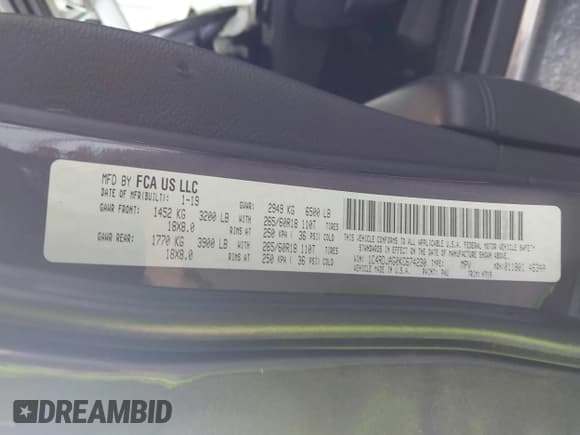 ✅ 2019 Dodge Durango SXT Plus • VIN: 1C4RDJAG0KC674230 • Lot: 42245937. Wystawiony na IAAI z przebiegiem 86 160 mil. Bezpłatny archiwum sprzedaży aukcyjnych z USA i szczegółowy raport historii pojazdu na DreamBid. Zdjęcie 9.