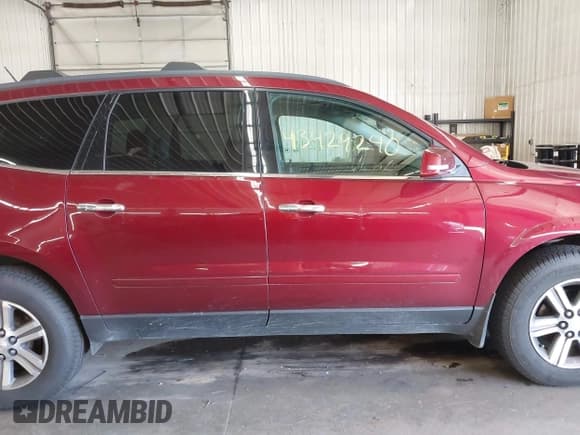 ✅ 2015 Chevrolet Traverse LT • VIN: 1GNKVGKD6FJ346728 • Lot: 43429240. Wystawiony na IAAI z przebiegiem 183 083 mil. Bezpłatny archiwum sprzedaży aukcyjnych z USA i szczegółowy raport historii pojazdu na DreamBid. Zdjęcie 13.