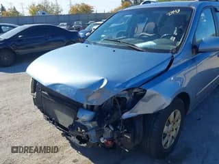 ✅ 2007 Hyundai Entourage GLS • VIN: KNDMC233776042702 • Лот: 43522443. Опубликован ранее на IAAI с пробегом 247 339 миль. Бесплатный доступ к архиву аукционных продаж из США и подробный отчёт об истории автомобиля на DreamBid. Изображение 6.