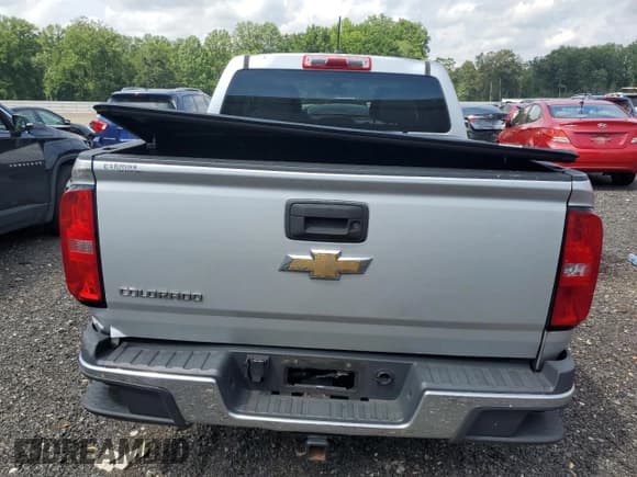 ✅ 2020 Chevrolet Colorado 2WD Work Truck • VIN: 1GCGSBEA3L1209527 • Лот: 64892485. Опубликован ранее на Copart с пробегом 95 424 миль. Бесплатный доступ к архиву аукционных продаж из США и подробный отчёт об истории автомобиля на DreamBid. Изображение 6.