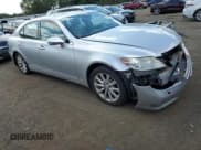 ✅ 2010 Lexus LS 460 • VIN: JTHCL5EF6A5007956 • Lot: 80107755. Listed on Copart with 105,661 mi. Free auction sales archive from the USA and detailed vehicle history report at DreamBid. Image 4.