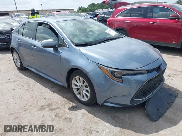 ✅ 2022 Toyota Corolla XLE • VIN: JTDFPMAE1N3008833 • Lot: 42516427. Listed on IAAI with 48,236 mi. Free auction sales archive from the USA and detailed vehicle history report at DreamBid. Image 1.