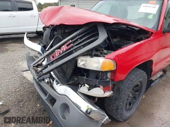 ✅ 2007 GMC Sierra 1500 Work Truck • VIN: 1GTEK14V67Z100721 • Лот: 43492368. Опубликован ранее на IAAI с пробегом 108 039 миль. Бесплатный доступ к архиву аукционных продаж из США и подробный отчёт об истории автомобиля на DreamBid. Изображение 18.