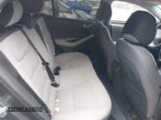 ✅ 2022 Hyundai Ioniq Blue • VIN: KMHC65LC0NU281307 • Lot: 41862146. Wystawiony na IAAI z przebiegiem 61 061 mil. Bezpłatny archiwum sprzedaży aukcyjnych z USA i szczegółowy raport historii pojazdu na DreamBid. Zdjęcie 8.