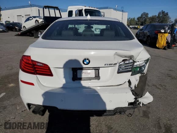 ✅ 2016 BMW 5 Series 528i • VIN: WBA5A5C55GG348429 • Lot: 90514915. Listed on Copart with 84,155 mi. Free auction sales archive from the USA and detailed vehicle history report at DreamBid. Image 6.