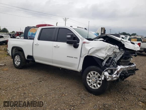 ✅ 2024 Chevrolet Silverado 2500HD LT • VIN: 1GC4YNEY7RF101276 • Lot: 82091005. Wystawiony na Copart z przebiegiem 45 100 mil. Bezpłatny archiwum sprzedaży aukcyjnych z USA i szczegółowy raport historii pojazdu na DreamBid. Zdjęcie 4.