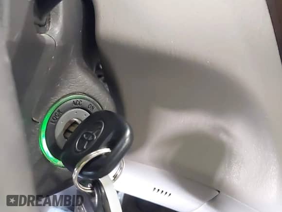 2001 Toyota Highlander с VIN JTEHF21A010001263, выставлен на аукционе IAAI как лот 42788745 с пробегом 178 185 миль миль и . История ставок и продаж доступна на DreamBid. Изображение 11.