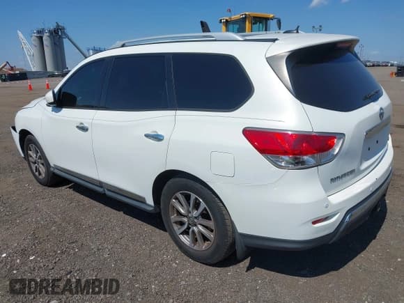 ✅ 2014 Nissan Pathfinder Platinum • VIN: 5N1AR2MN9EC707546 • Lot: 43093917. Listed on IAAI with 164,810 mi. Free auction sales archive from the USA and detailed vehicle history report at DreamBid. Image 3.