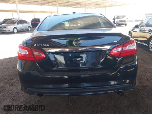 ✅ 2017 Nissan Altima SL • VIN: 1N4AL3AP7HC173913 • Lot: 42837168. Listed on IAAI with 93,936 mi. Free auction sales archive from the USA and detailed vehicle history report at DreamBid. Image 16.