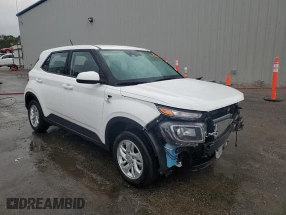 ✅ 2023 Hyundai Venue Essential • VIN: KMHRB8A39PU251588 • Lot: 47559795. Listed on Copart with 17,196 mi. Free auction sales archive from the USA and detailed vehicle history report at DreamBid. Image 4.