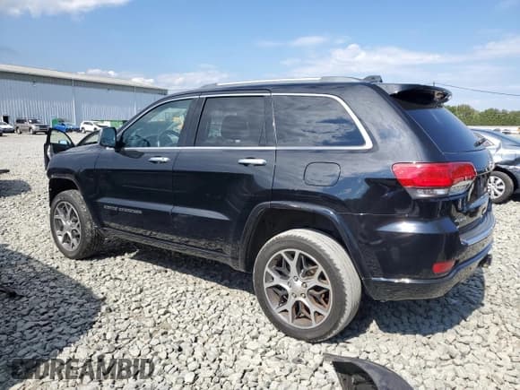 ✅ 2019 Jeep Grand Cherokee Overland • VIN: 1C4RJFCG6KC647035 • Lot: 71263285. Wystawiony na Copart z przebiegiem 124 654 mil. Bezpłatny archiwum sprzedaży aukcyjnych z USA i szczegółowy raport historii pojazdu na DreamBid. Zdjęcie 2.