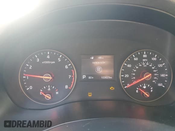 ✅ 2017 Kia Cadenza Premium • VIN: KNALC4J18H5089668 • Lot: 84179445. Listed on Copart with 100,629 mi. Free auction sales archive from the USA and detailed vehicle history report at DreamBid. Image 9.