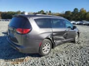 ✅ 2020 Chrysler Voyager LXi • VIN: 2C4RC1DG1LR144694 • Лот: 82588575. Опубликован ранее на Copart с пробегом 102 112 миль. Бесплатный доступ к архиву аукционных продаж из США и подробный отчёт об истории автомобиля на DreamBid. Изображение 3.