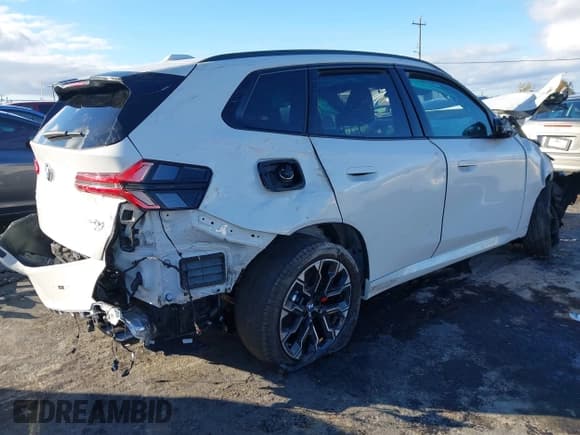 ✅ 2025 BMW X3 M50 xDrive • VIN: 5UX73GP09S9072719 • Lot: 43642031. Listed on IAAI with Not provided. Free auction sales archive from the USA and detailed vehicle history report at DreamBid. Image 4.