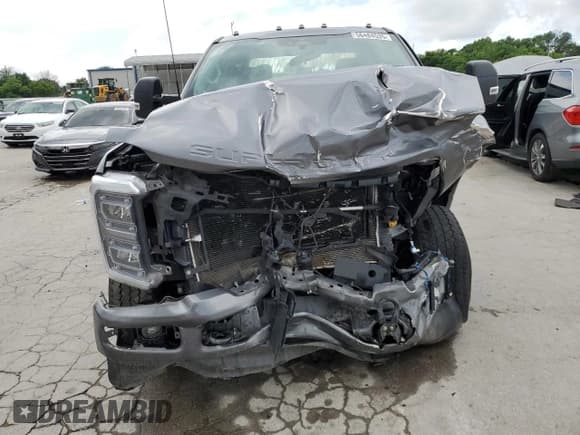 ✅ 2023 Ford F-250 XL • VIN: 1FT8W2BT9PED14487 • Lot: 56484535. Wystawiony na Copart z przebiegiem Nie podano. Bezpłatny archiwum sprzedaży aukcyjnych z USA i szczegółowy raport historii pojazdu na DreamBid. Zdjęcie 5.