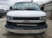 ✅ 2017 Chevrolet Express Passenger LT • VIN: 1GAZGPFG1H1180376 • Лот: 54597385. Опубликован ранее на Copart с пробегом Не указан. Бесплатный доступ к архиву аукционных продаж из США и подробный отчёт об истории автомобиля на DreamBid. Изображение 5.