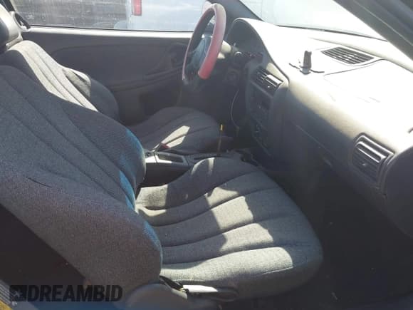 ✅ 2004 Chevrolet Cavalier • VIN: 1G1JC12FX47323299 • Lot: 42831561. Listed on IAAI with 214,384 mi. Free auction sales archive from the USA and detailed vehicle history report at DreamBid. Image 5.