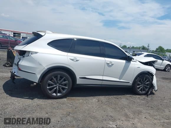 ✅ 2025 Acura MDX w/A-Spec Package • VIN: 5J8YE1H06SL002904 • Lot: 42612870. Listed on IAAI with 20,655 mi. Free auction sales archive from the USA and detailed vehicle history report at DreamBid. Image 12.