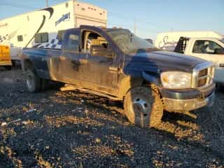 2007 Dodge 3500 SLT z VIN 3D7MX48A97G805718, wystawiony jako Copart lot #87484274 z przebiegiem 204 386 mil mil oraz Szkoda całkowita • Salvage title. Historia ofert i sprzedaży dostępna na DreamBid. Obrazek 4.
