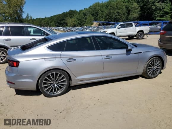 ✅ 2018 Audi A5 Sportback Premium Plus • VIN: WAUBNCF51JA027246 • Lot: 69629244. Wystawiony na Copart z przebiegiem 132 136 mil. Bezpłatny archiwum sprzedaży aukcyjnych z USA i szczegółowy raport historii pojazdu na DreamBid. Zdjęcie 3.