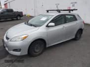✅ 2010 Toyota Matrix S • VIN: 2T1LE4EE6AC018584 • Лот: 43593243. Опубликован ранее на IAAI с пробегом 159 694 миль. Бесплатный доступ к архиву аукционных продаж из США и подробный отчёт об истории автомобиля на DreamBid. Изображение 18.