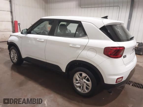 ✅ 2021 Hyundai Venue SE • VIN: KMHRB8A38MU082014 • Lot: 40905646. Listed on IAAI with 55,708 mi. Free auction sales archive from the USA and detailed vehicle history report at DreamBid. Image 3.