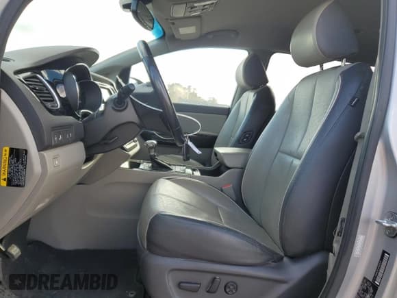 ✅ 2017 Kia Sedona EX • VIN: KNDMC5C18H6312019 • Lot: 90573685. Listed on Copart with 135,802 mi. Free auction sales archive from the USA and detailed vehicle history report at DreamBid. Image 7.