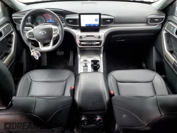 ✅ 2023 Ford Explorer XLT • VIN: 1FMSK7DH2PGA58622 • Lot: 83864575. Wystawiony na Copart z przebiegiem 53 958 mil. Bezpłatny archiwum sprzedaży aukcyjnych z USA i szczegółowy raport historii pojazdu na DreamBid. Zdjęcie 8.