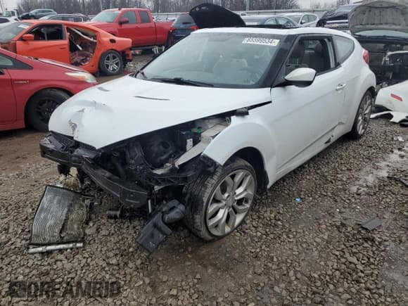 ✅ 2013 Hyundai Veloster w/Black Int • VIN: KMHTC6AD7DU132594 • Lot: 84790475. Wystawiony na Copart z przebiegiem 110 593 mil. Bezpłatny archiwum sprzedaży aukcyjnych z USA i szczegółowy raport historii pojazdu na DreamBid. Zdjęcie 1.