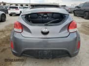 ✅ 2012 Hyundai Veloster w/Black Int • VIN: KMHTC6AD2CU043871 • Lot: 59579284. Wystawiony na Copart z przebiegiem Nie podano. Bezpłatny archiwum sprzedaży aukcyjnych z USA i szczegółowy raport historii pojazdu na DreamBid. Zdjęcie 6.