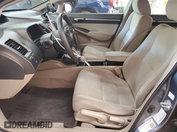 ✅ 2010 Honda Civic • VIN: JHMFA3F27AS007954 • Lot: 80250135. Wystawiony na Copart z przebiegiem 111 925 mil. Bezpłatny archiwum sprzedaży aukcyjnych z USA i szczegółowy raport historii pojazdu na DreamBid. Zdjęcie 7.