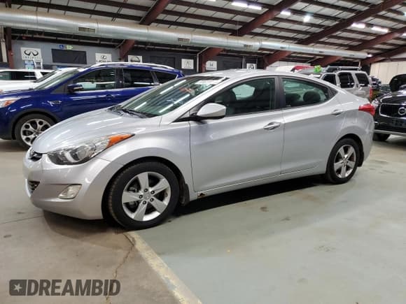 ✅ 2013 Hyundai Elantra Limited • VIN: 5NPDH4AE7DH403932 • Lot: 91611895. Listed on Copart with 109,798 mi. Free auction sales archive from the USA and detailed vehicle history report at DreamBid. Image 1.