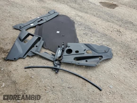 ✅ 2017 Porsche Cayenne • VIN: WP1AA2A22HKA88609 • Lot: 56906895. Listed on Copart with 24,337 mi. Free auction sales archive from the USA and detailed vehicle history report at DreamBid. Image 12.