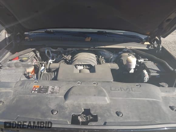 ✅ 2015 GMC Yukon XL SLT • VIN: 1GKS2HKC4FR140246 • Lot: 43527693. Listed on IAAI with 192,835 mi. Free auction sales archive from the USA and detailed vehicle history report at DreamBid. Image 10.