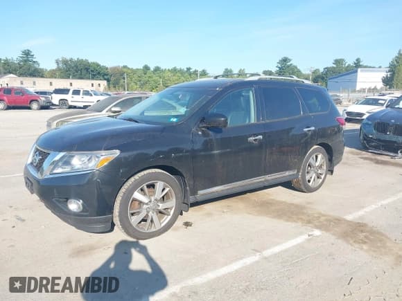 ✅ 2015 Nissan Pathfinder Platinum • VIN: 5N1AR2MM3FC703629 • Lot: 43211398. Listed on IAAI with 156,931 mi. Free auction sales archive from the USA and detailed vehicle history report at DreamBid. Image 17.