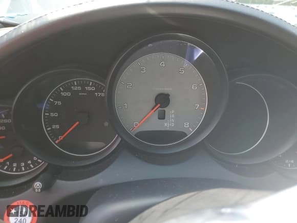 ✅ 2017 Porsche Cayenne S • VIN: WP1AB2A28HLA53273 • Lot: 67257765. Wystawiony na Copart z przebiegiem Nie podano. Bezpłatny archiwum sprzedaży aukcyjnych z USA i szczegółowy raport historii pojazdu na DreamBid. Zdjęcie 9.