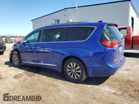✅ 2019 Chrysler Pacifica Hybrid Limited • VIN: 2C4RC1N77KR675606 • Lot: 90093485. Listed on Copart with 123,044 mi. Free auction sales archive from the USA and detailed vehicle history report at DreamBid. Image 2.