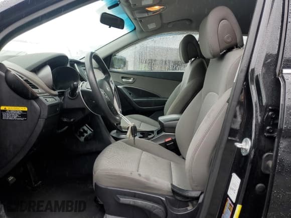 ✅ 2017 Hyundai Santa Fe 2.4L • VIN: 5NMZTDLB6HH047015 • Lot: 61036045. Listed on Copart with 89,802 mi. Free auction sales archive from the USA and detailed vehicle history report at DreamBid. Image 7.